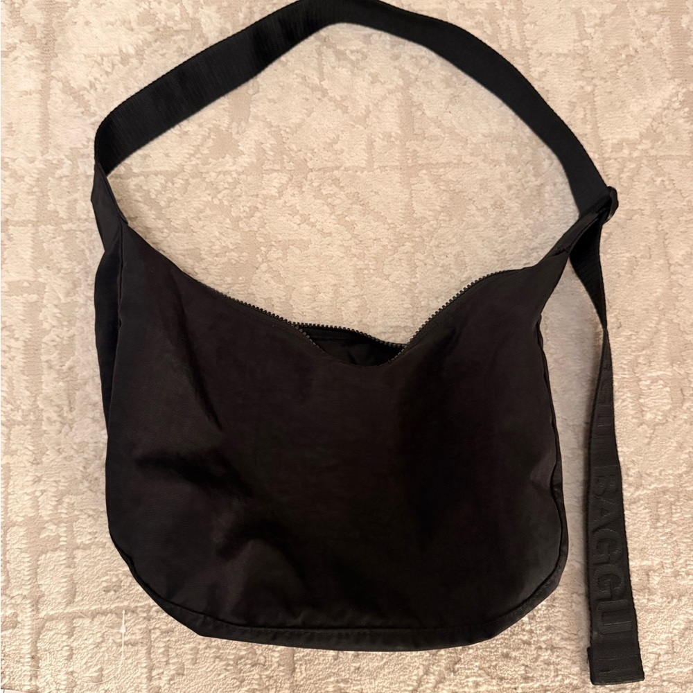 Baggu - Black medium crescent